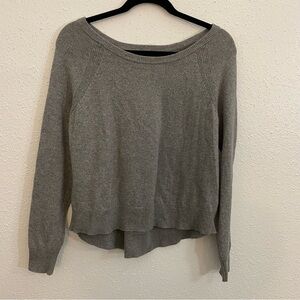NWT Banana Republic Women’s Gray Italian Yarn Sweater Womens Sz. XS